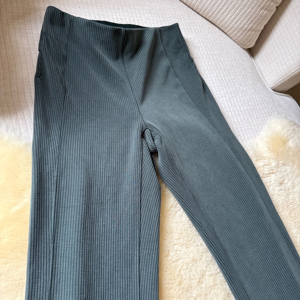 Lululemon Ribbed Softstreme ‑High‑Rise Ribbed Flared Pant Nulu grey green sage